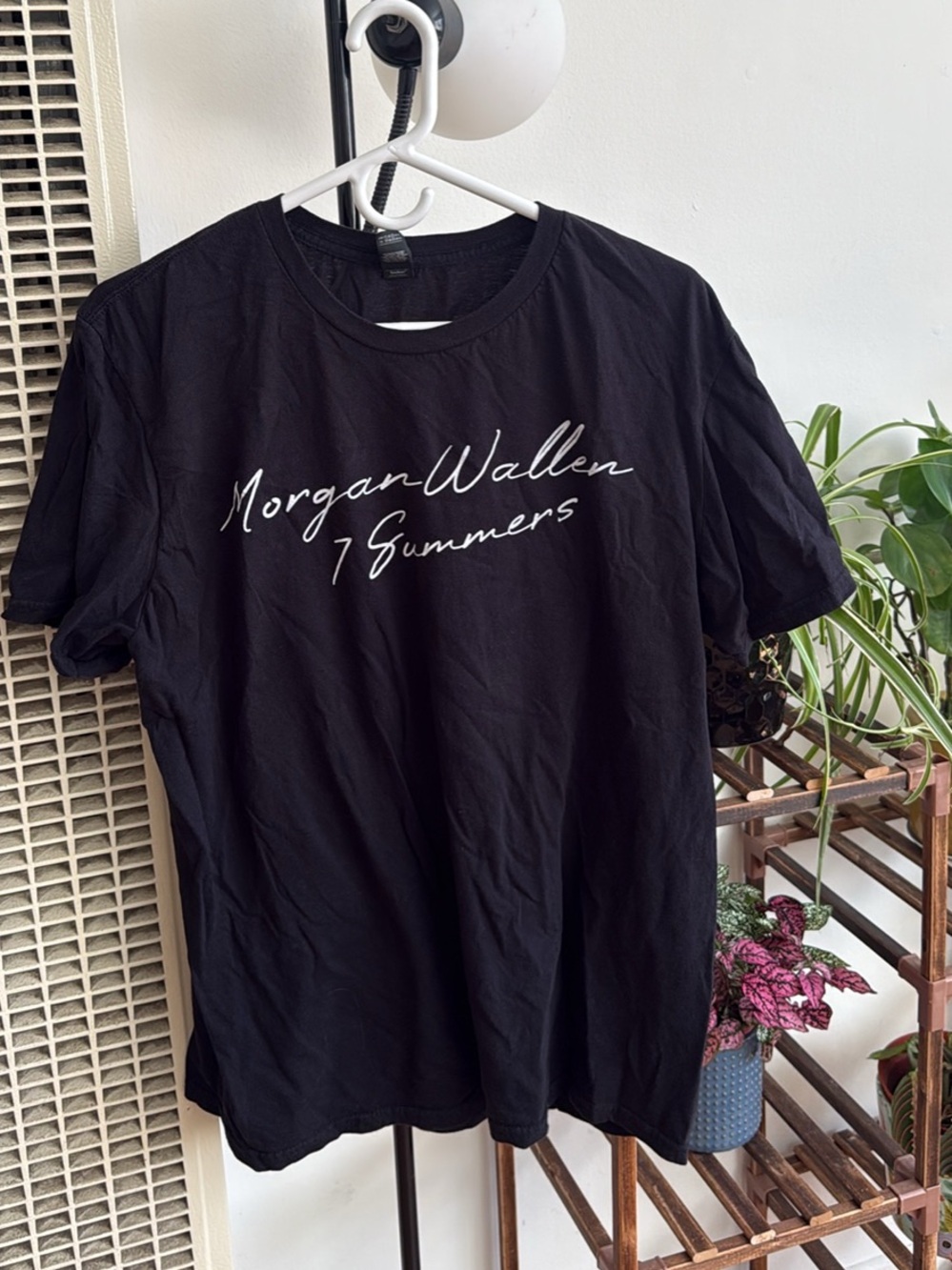 Morgan Wallen 7 Summers Anvil by Gildan T-Shirt Size Large